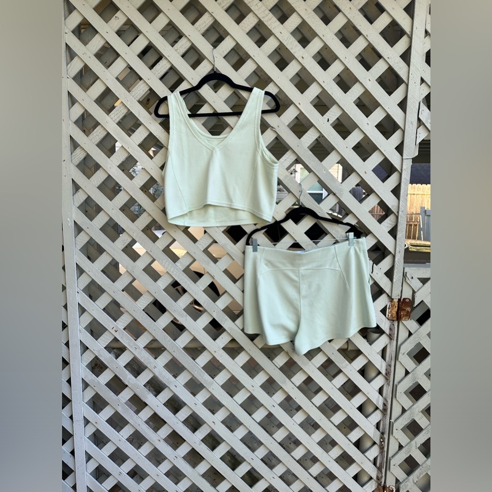 Lululemon Ribbed Softstreme Set - Picture 2 of 3